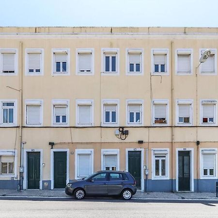 Vita Portucale ! Bright Campo Ourique W/ Terrace Lisboa Exterior foto